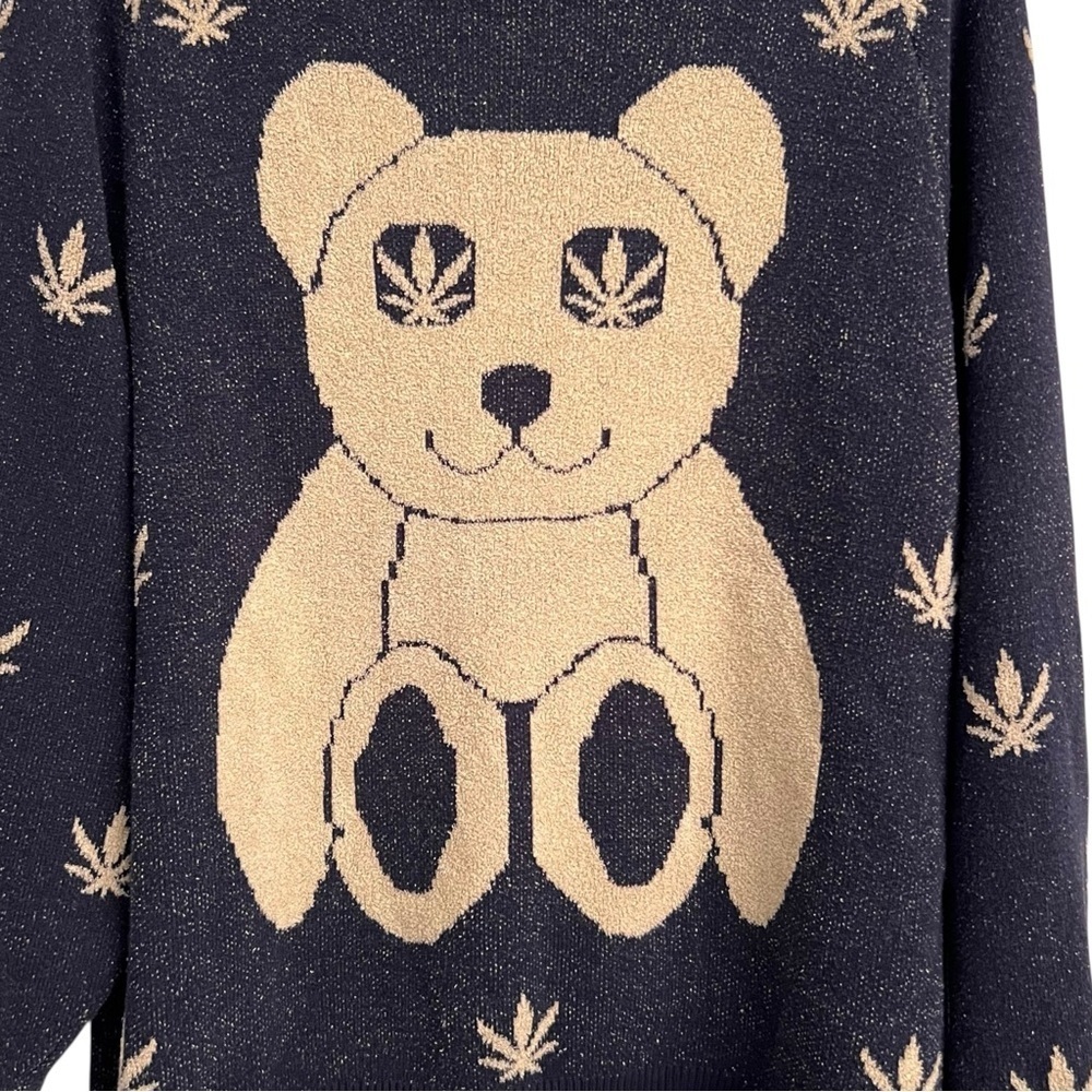 Urban Outfitters Teddy Bear Leaf Oversized Baggy Sweater Navy Blue Cream Small - Picture 3 of 6